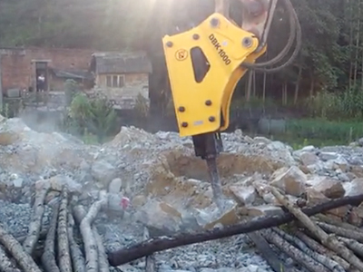 DBK1000Hydraulic breaking hammer construction video 